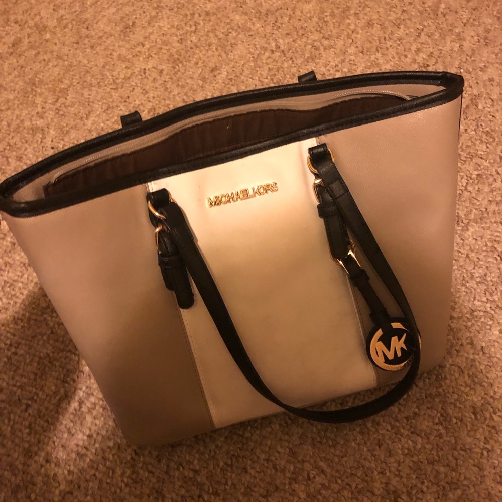 MK purse